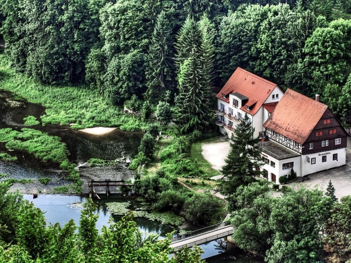 Hotel-Gasthof Neumuehle Kreenheinstetten Екстериор снимка